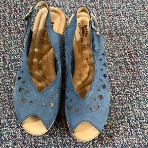 Spring Step wedge heels